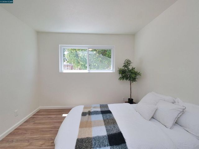 913 Seascape Cir, Rodeo, CA 94572