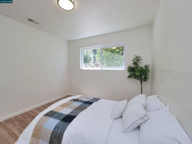 913 Seascape Cir, Rodeo, CA 94572