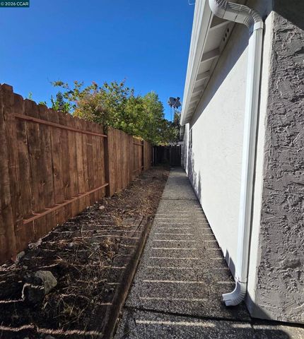 913 Seascape Cir, Rodeo, CA 94572