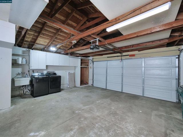 913 Seascape Cir, Rodeo, CA 94572