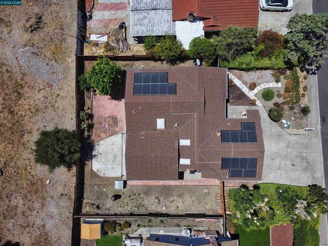 913 Seascape Cir, Rodeo, CA 94572