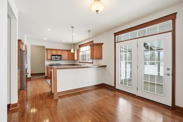 1144 Mary Ellen Drive, Crown Point, IN 46307