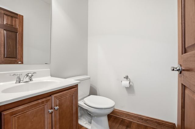 1144 Mary Ellen Drive, Crown Point, IN 46307