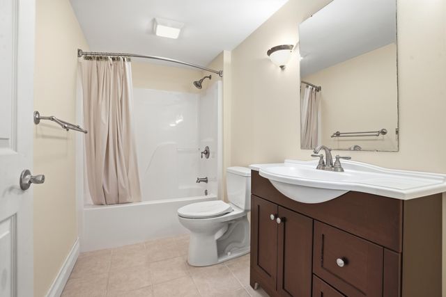 1144 Mary Ellen Drive, Crown Point, IN 46307