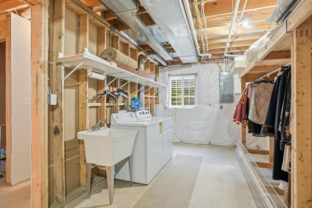 1144 Mary Ellen Drive, Crown Point, IN 46307