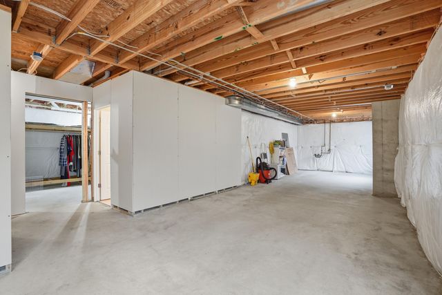 1144 Mary Ellen Drive, Crown Point, IN 46307