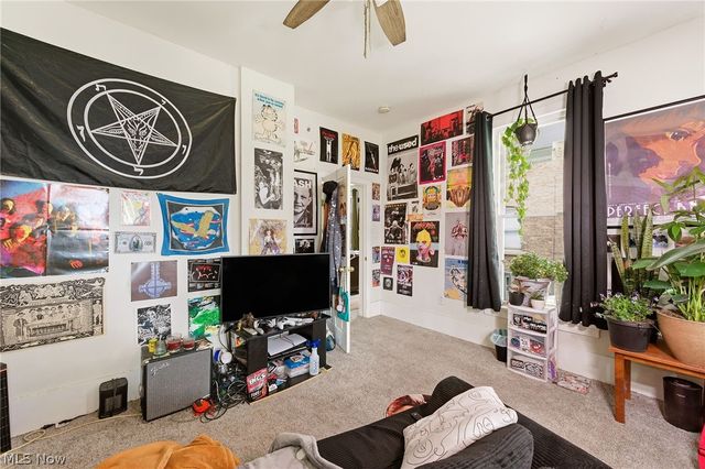 1432 W 110th Street, Cleveland, OH 44102