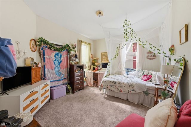 1432 W 110th Street, Cleveland, OH 44102