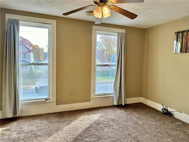 1432 W 110th Street, Cleveland, OH 44102