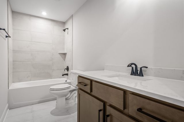 7297 Orrinshire Dr, Fairview, TN 37062