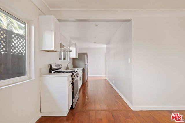 838 N Ridgewood Place, Los Angeles, CA 90038