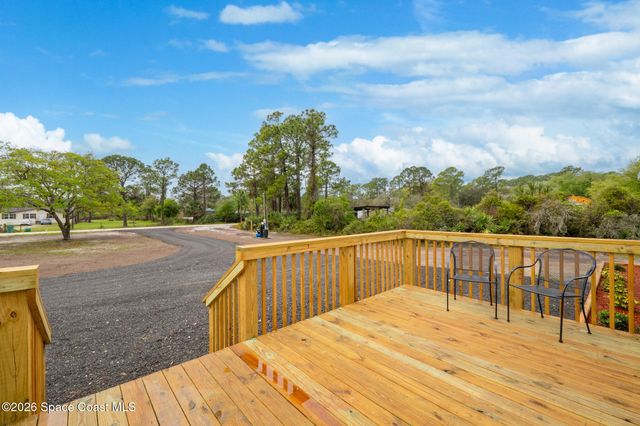 4768 Pine Needle Road, Mims, FL 32754