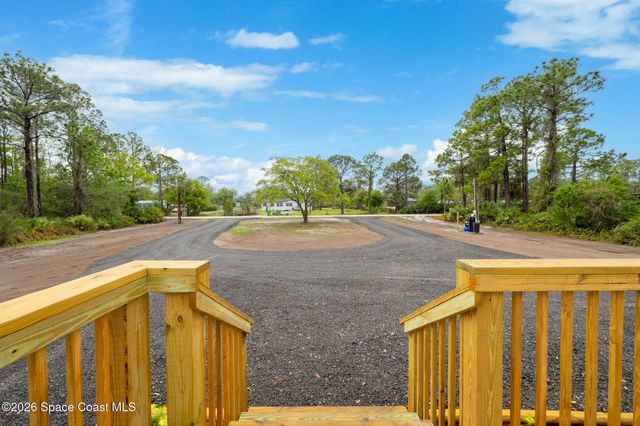 4768 Pine Needle Road, Mims, FL 32754