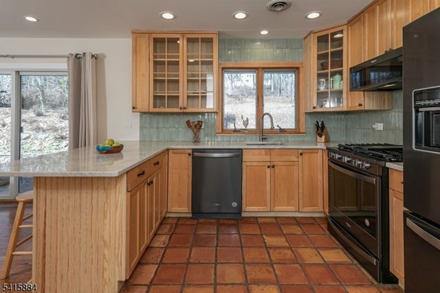 160 Spring Hill Rd, Montgomery Twp., NJ 08558