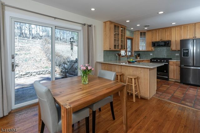 160 Spring Hill Rd, Montgomery Twp., NJ 08558