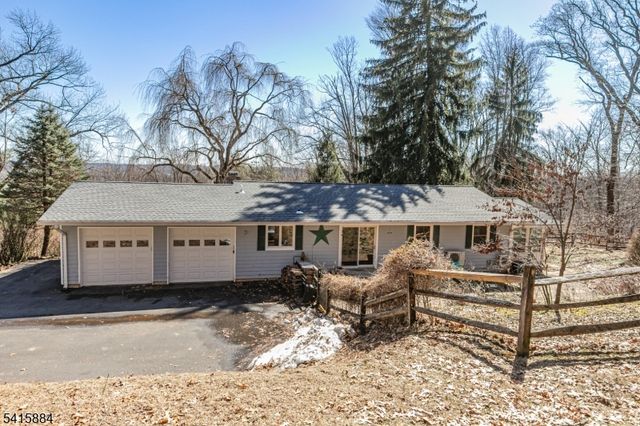 160 Spring Hill Rd, Montgomery Twp., NJ 08558