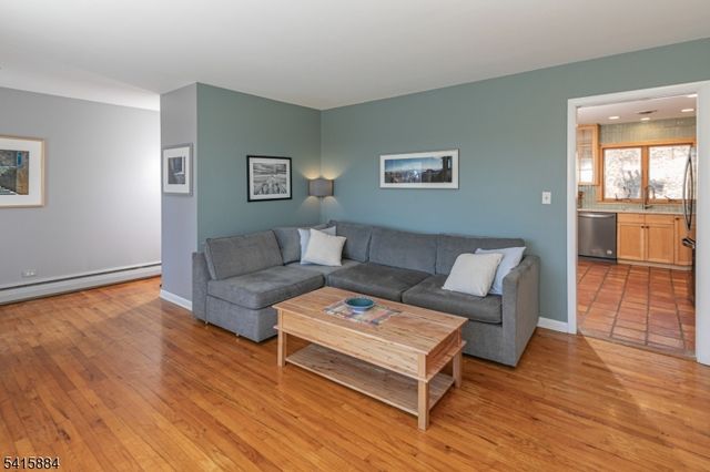 160 Spring Hill Rd, Montgomery Twp., NJ 08558