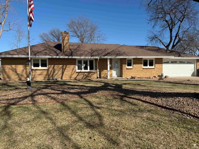 112 Highland Drive, Abilene, KS 67410