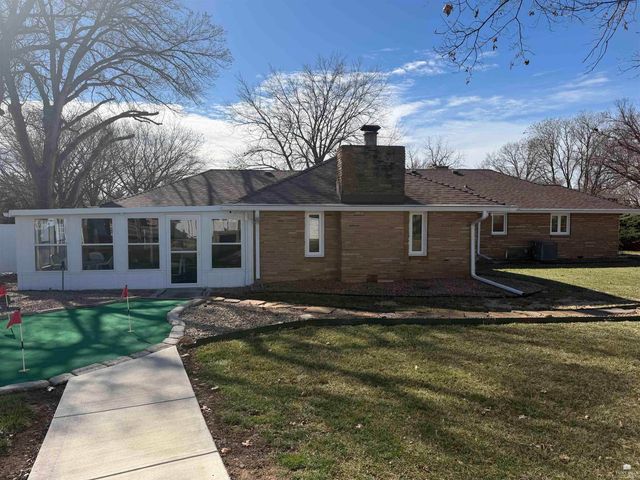 112 Highland Drive, Abilene, KS 67410