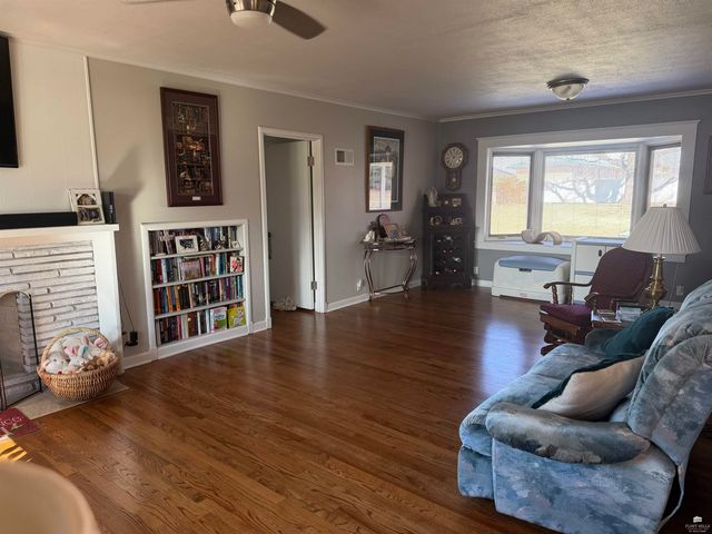 112 Highland Drive, Abilene, KS 67410