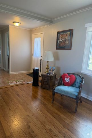 112 Highland Drive, Abilene, KS 67410