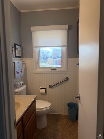 112 Highland Drive, Abilene, KS 67410