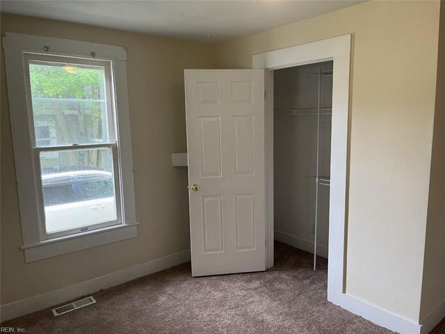 1328 Stewart ST, Chesapeake, VA 23324