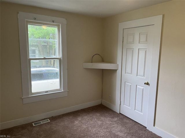 1328 Stewart ST, Chesapeake, VA 23324