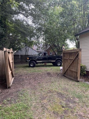 1328 Stewart ST, Chesapeake, VA 23324