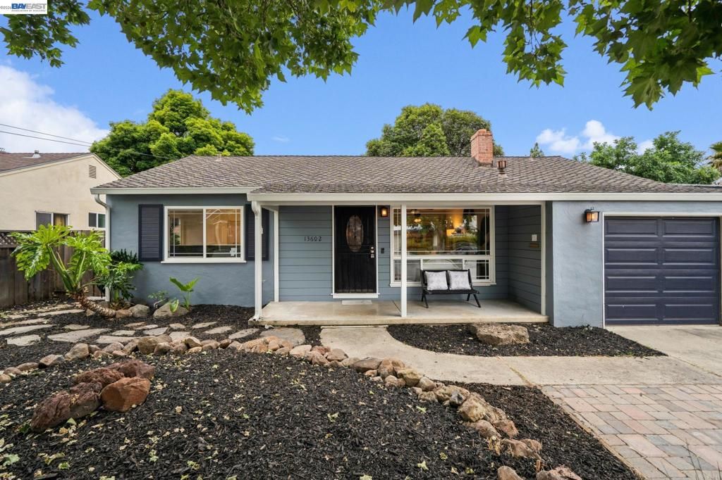 Image 4 of property listing at 13602 Marmont Way, San Jose, CA 95127