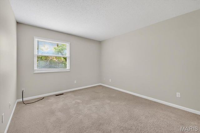 22 Willowyck Court, St Louis, MO 63146