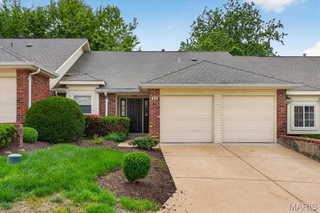 22 Willowyck Court, St Louis, MO 63146
