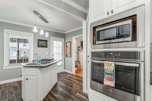 626 East Kingsbury Street, Springfield, MO 65807