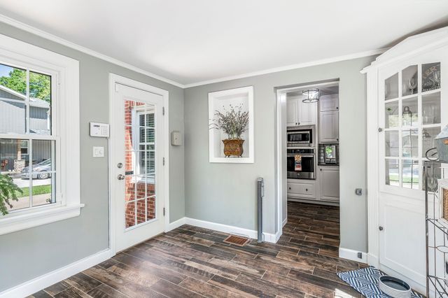 626 East Kingsbury Street, Springfield, MO 65807