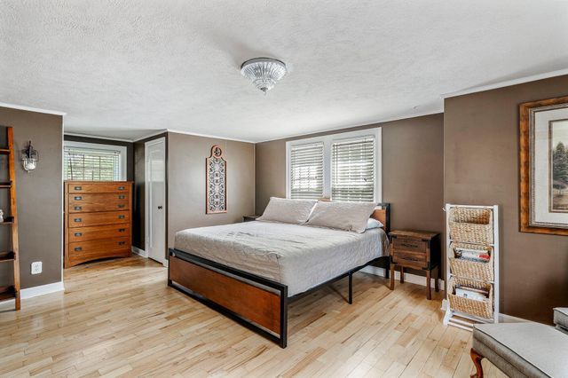 626 East Kingsbury Street, Springfield, MO 65807