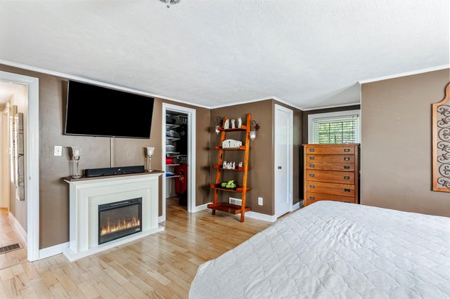 626 East Kingsbury Street, Springfield, MO 65807