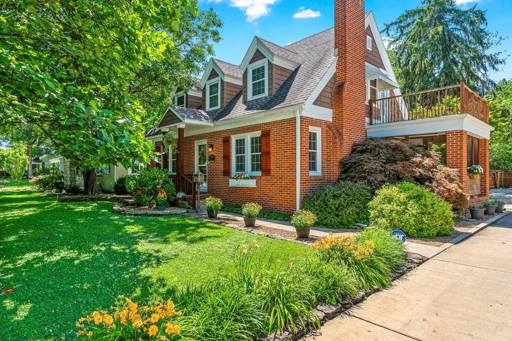 626 East Kingsbury Street, Springfield, MO 65807