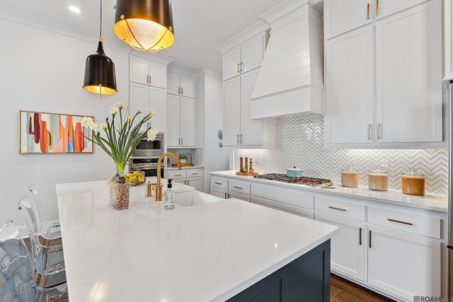 2746 Morning Mist Dr, Baton Rouge, LA 70810