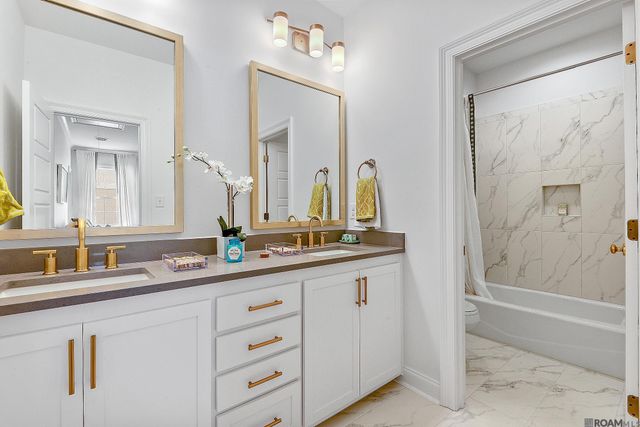 2746 Morning Mist Dr, Baton Rouge, LA 70810