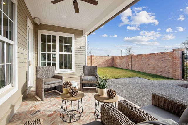 2746 Morning Mist Dr, Baton Rouge, LA 70810