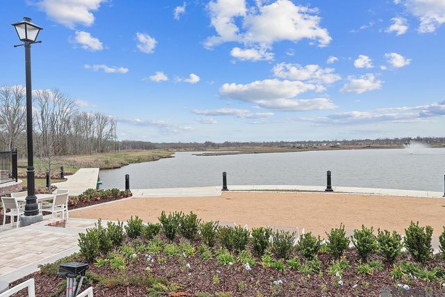 2746 Morning Mist Dr, Baton Rouge, LA 70810