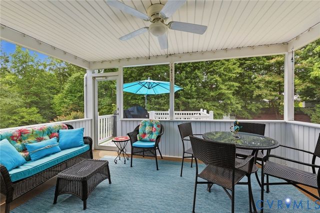 4320 Stebbins St, Chester, VA 23831