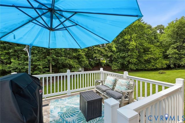 4320 Stebbins St, Chester, VA 23831