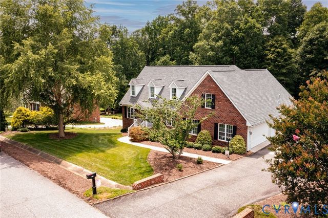 4320 Stebbins St, Chester, VA 23831