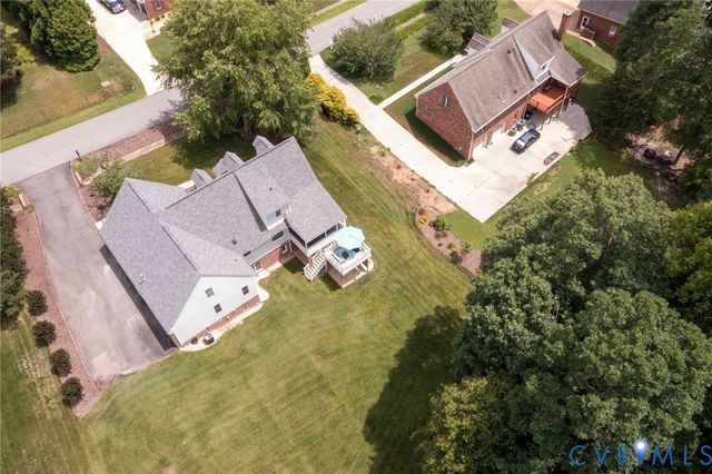 4320 Stebbins St, Chester, VA 23831