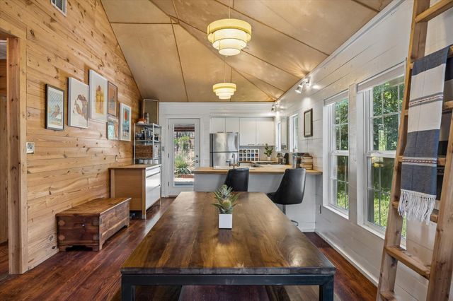 2604 Sol Wilson Ave, Austin, TX 78702