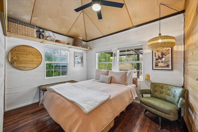 2604 Sol Wilson Ave, Austin, TX 78702