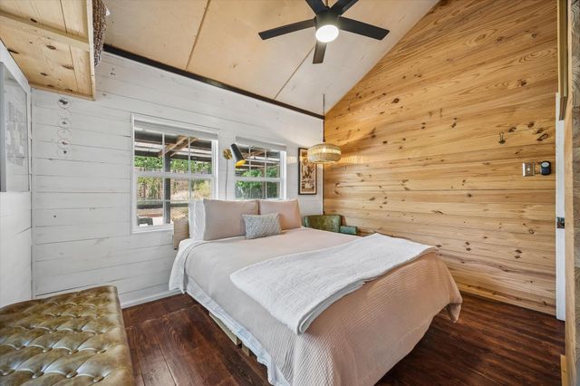 2604 Sol Wilson Ave, Austin, TX 78702