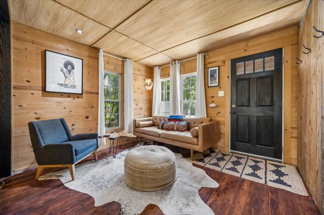 2604 Sol Wilson Ave, Austin, TX 78702