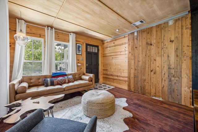 2604 Sol Wilson Ave, Austin, TX 78702